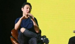 王思聪抱娃爆料者视频播放,揭秘明星育儿日常